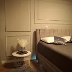 Apartment Be Like